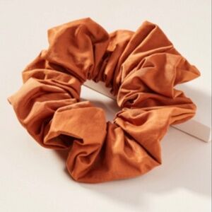 Anthropologie Taffeta Hair Scrunchie. Color: Rust - New